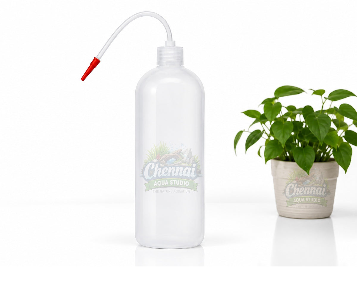 Plastic Precision Watering Bottle with Easy-Grip Design for Terrariums & Indoor Plants 250ml